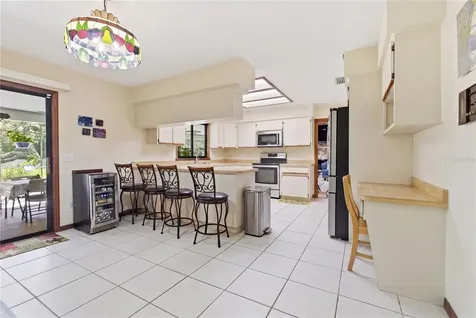 128 W Greentree Lane Lake Mary FL 32746