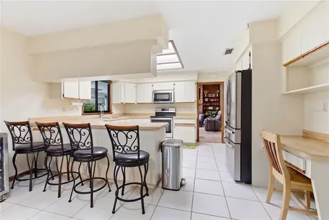 128 W Greentree Lane Lake Mary FL 32746