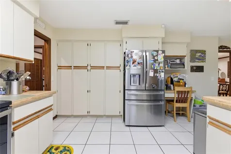 128 W Greentree Lane Lake Mary FL 32746