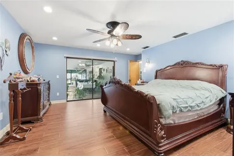 128 W Greentree Lane Lake Mary FL 32746