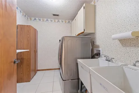128 W Greentree Lane Lake Mary FL 32746