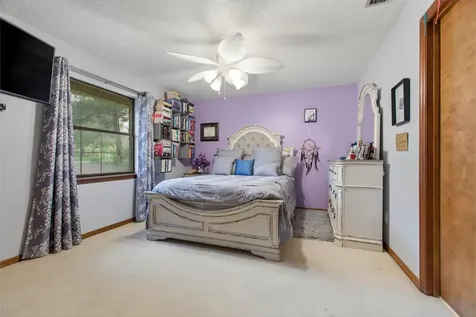 128 W Greentree Lane Lake Mary FL 32746