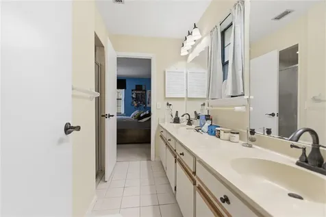 128 W Greentree Lane Lake Mary FL 32746