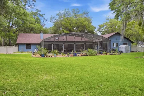 128 W Greentree Lane Lake Mary FL 32746