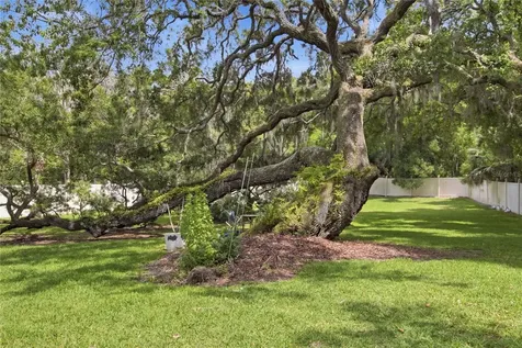 128 W Greentree Lane Lake Mary FL 32746