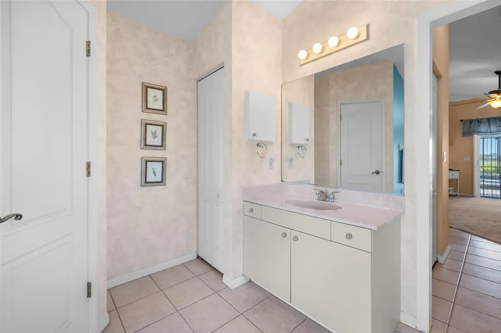 8207 Lakeside Drive Englewood FL 34224