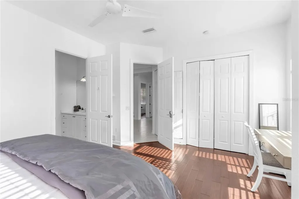 5469 46th Court W Bradenton FL 34210