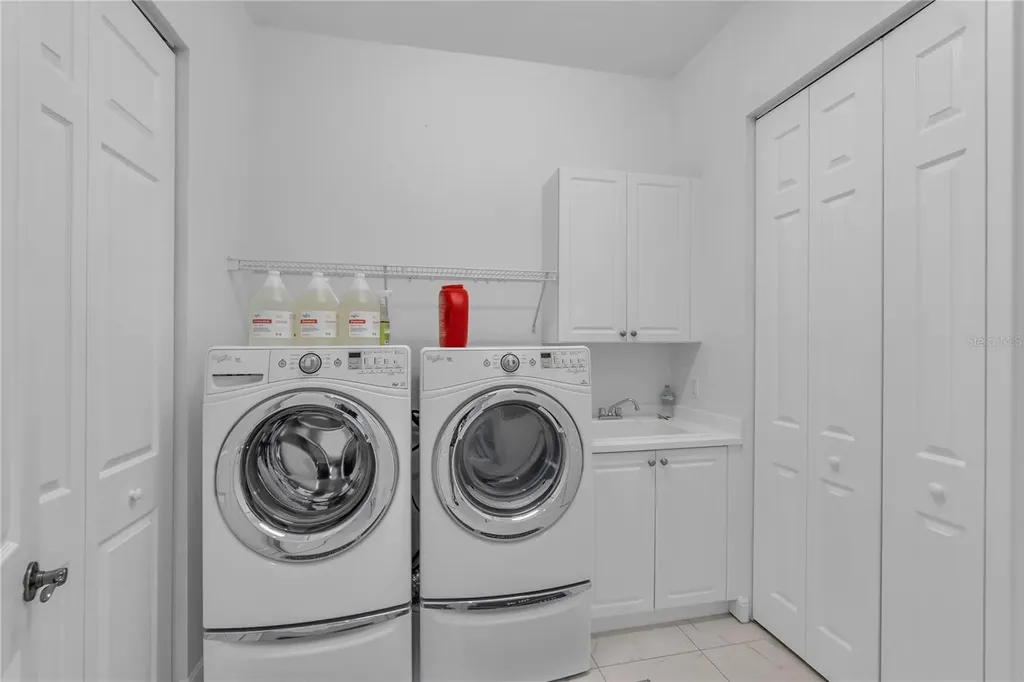 5469 46th Court W Bradenton FL 34210