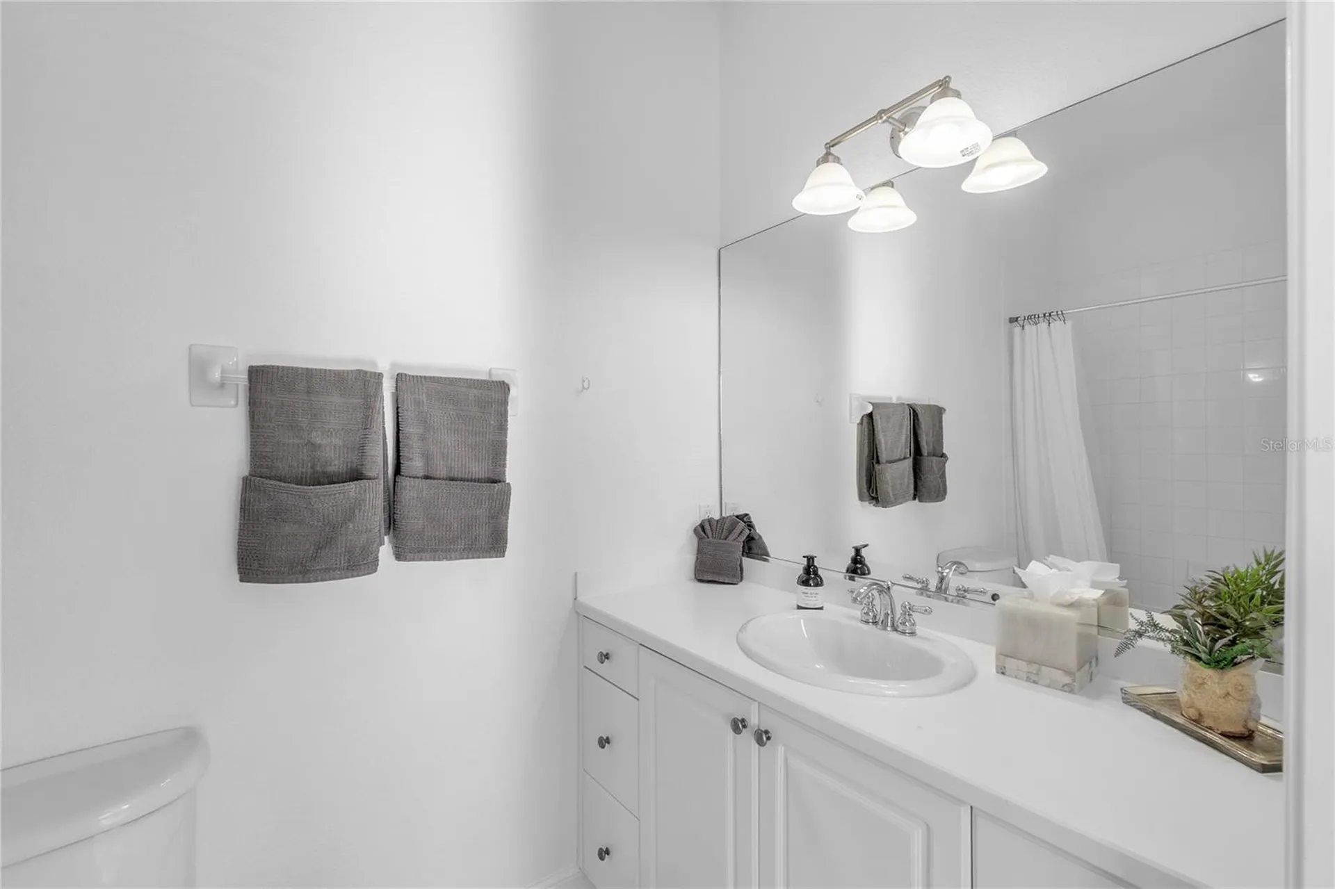 5469 46th Court W Bradenton FL 34210