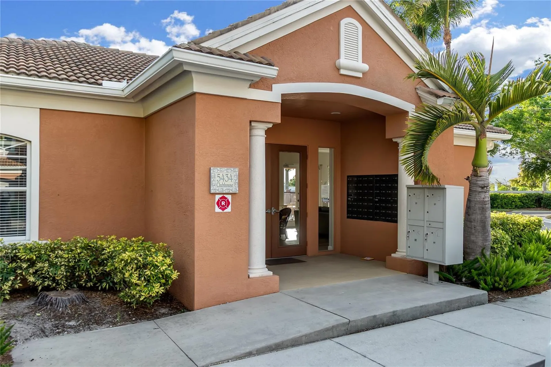 5469 46th Court W Bradenton FL 34210