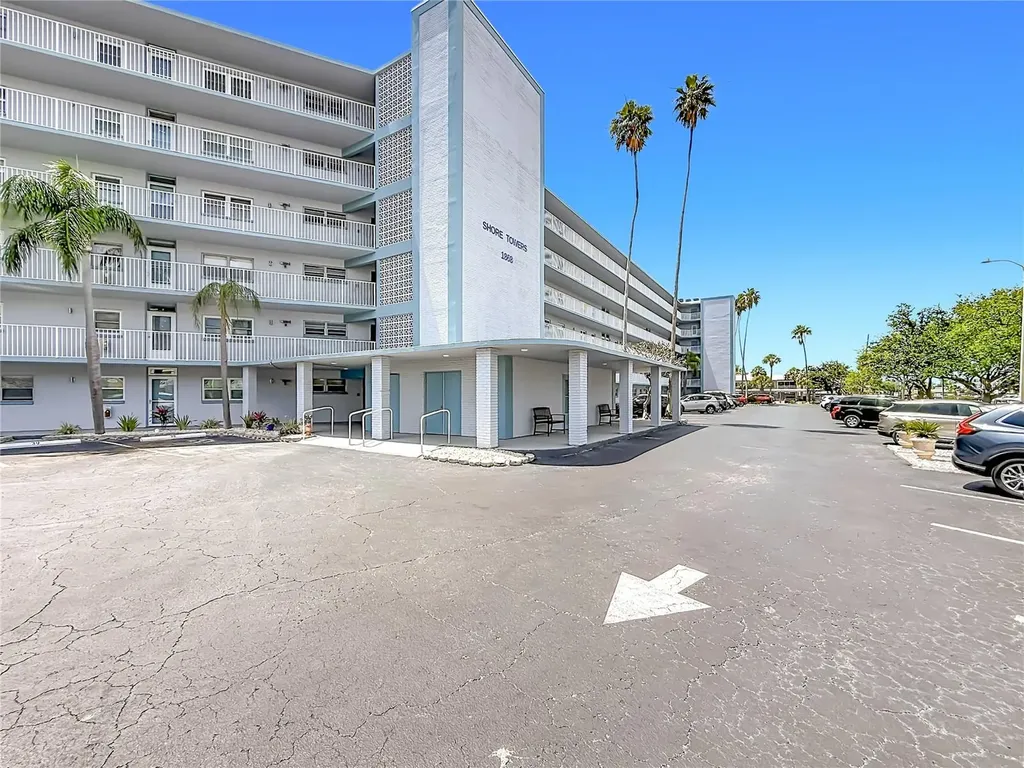 1868 Shore Drive S South Pasadena FL 33707