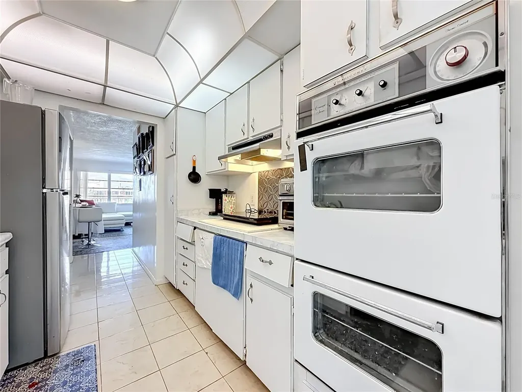 1868 Shore Drive S South Pasadena FL 33707