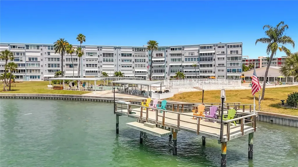 1868 Shore Drive S South Pasadena FL 33707