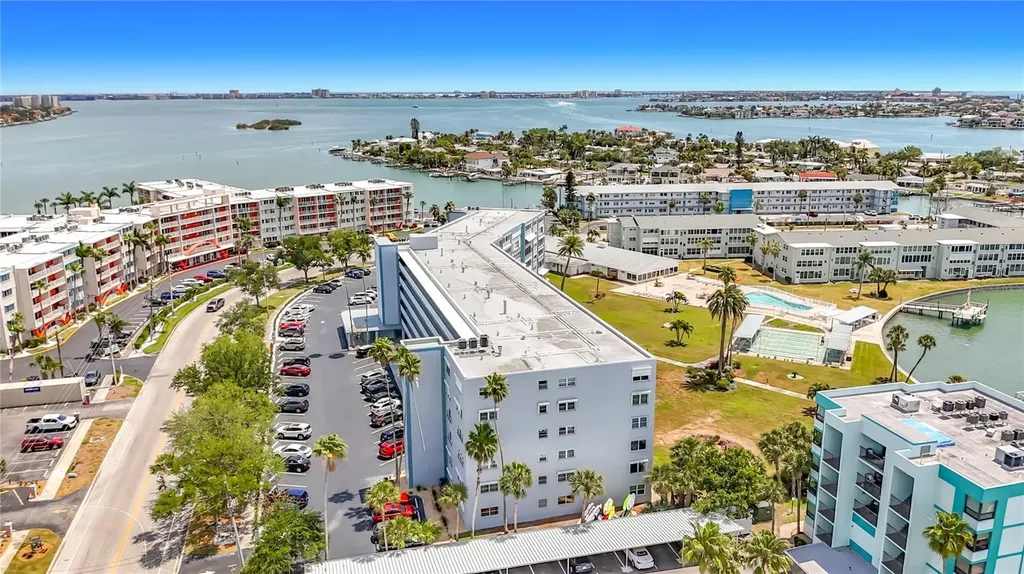 1868 Shore Drive S South Pasadena FL 33707