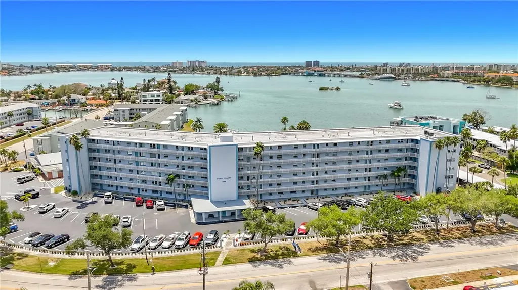 1868 Shore Drive S South Pasadena FL 33707