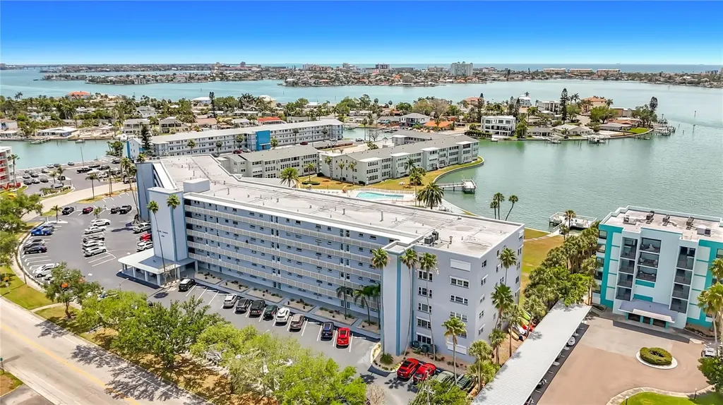 1868 Shore Drive S South Pasadena FL 33707