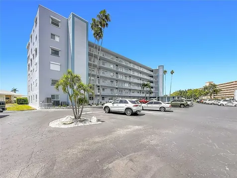 1868 Shore Drive S South Pasadena FL 33707
