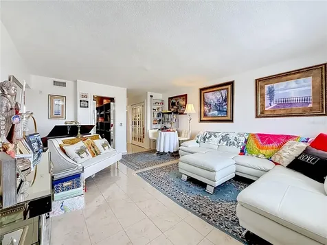 1868 Shore Drive S South Pasadena FL 33707