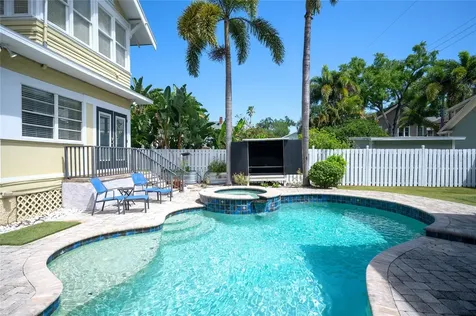 814 S Willow Avenue Tampa FL 33606