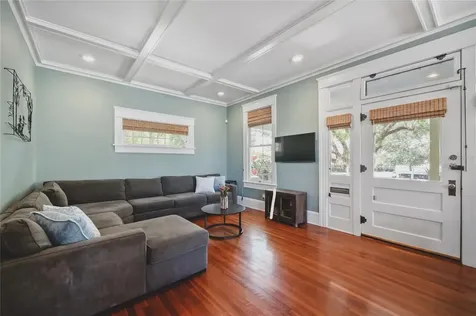 814 S Willow Avenue Tampa FL 33606