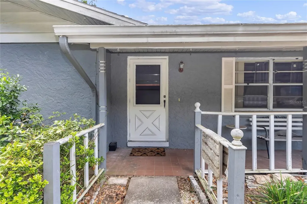 16738 SE 63 Lane Ocklawaha FL 32179