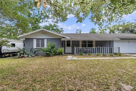 16738 SE 63 Lane Ocklawaha FL 32179