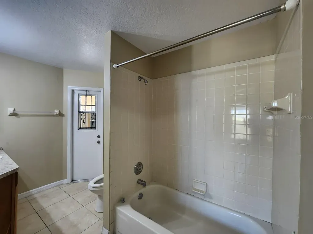8001 Stirrupwood Court Orlando FL 32818