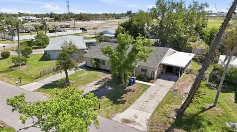 4501 86th Street Court W Bradenton FL 34210