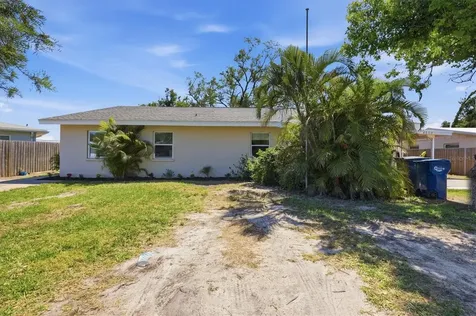 4501 86th Street Court W Bradenton FL 34210