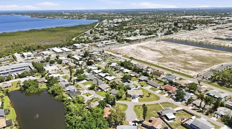 4501 86th Street Court W Bradenton FL 34210