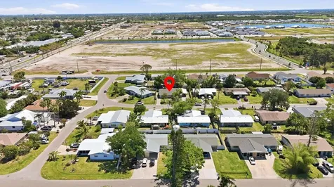 4501 86th Street Court W Bradenton FL 34210