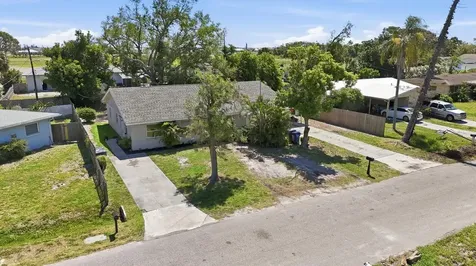 4501 86th Street Court W Bradenton FL 34210