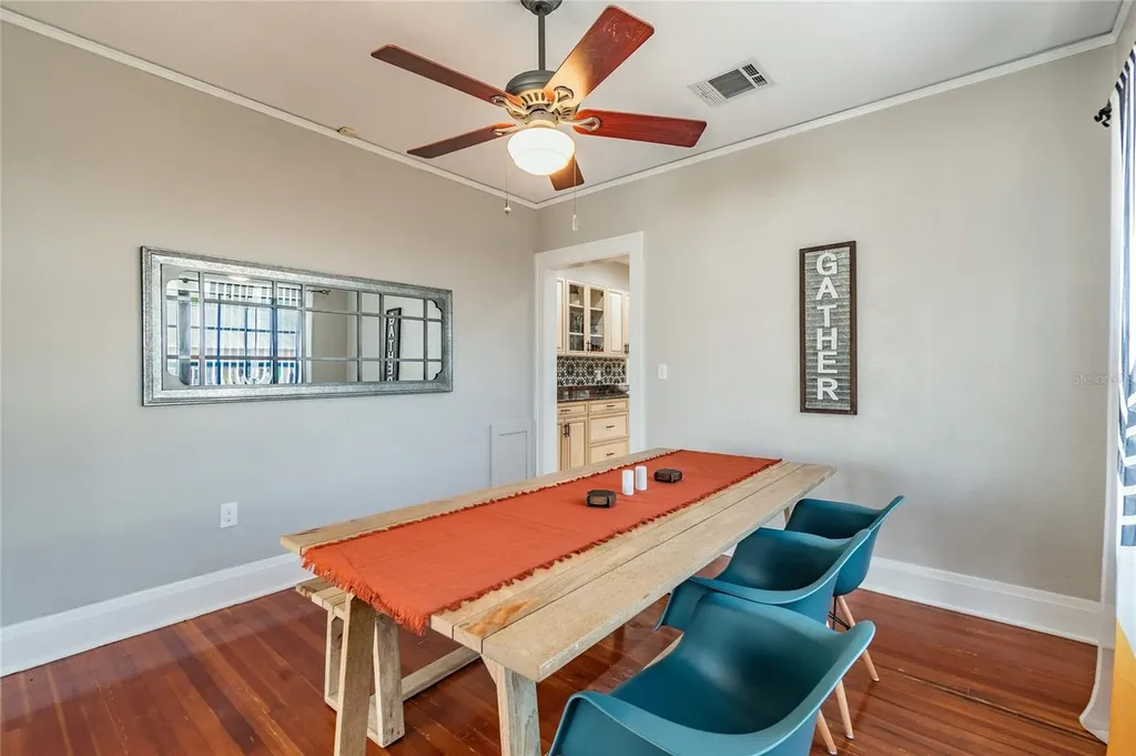 310 E Paris Street Tampa FL 33604