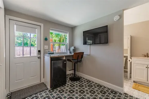 310 E Paris Street Tampa FL 33604