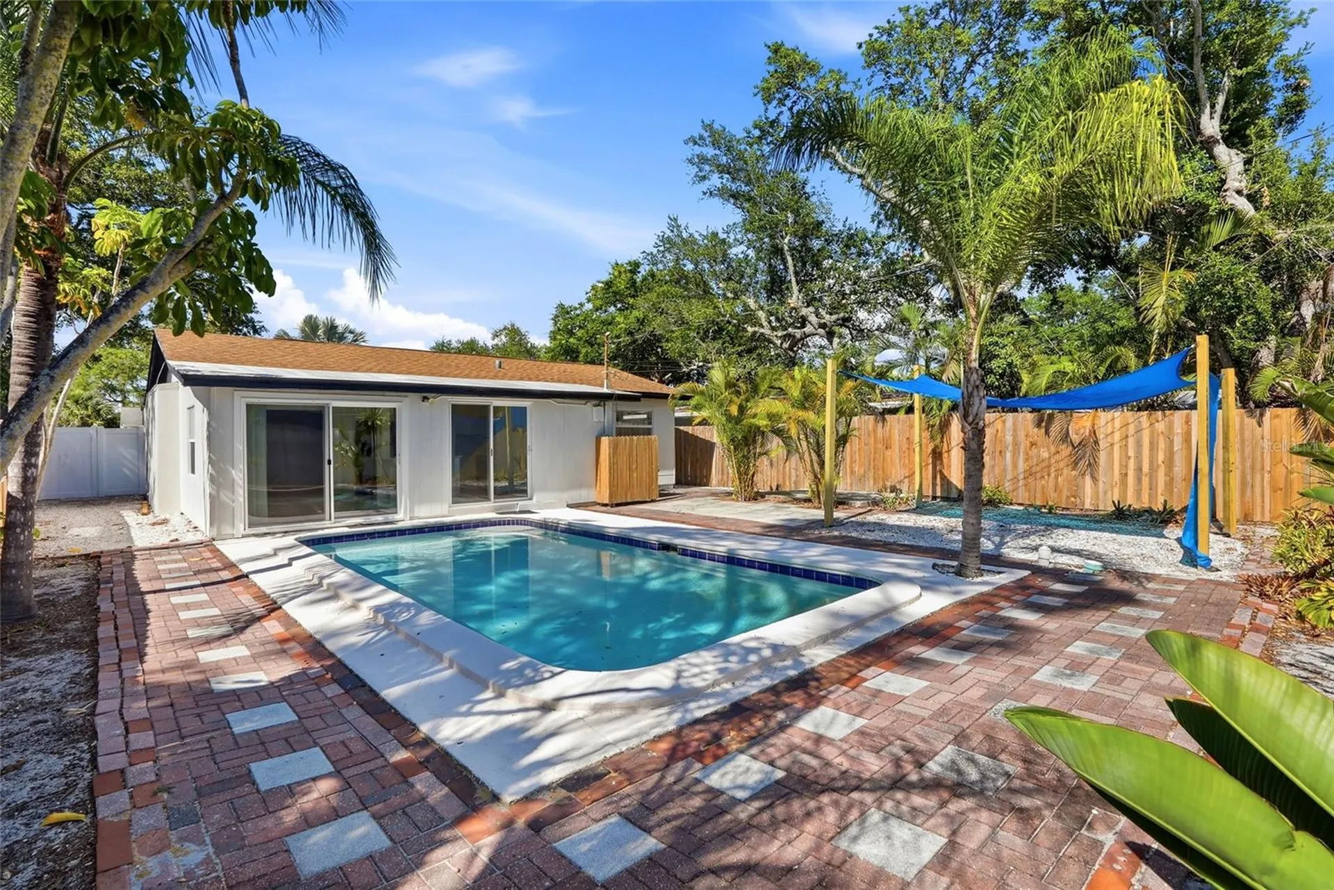 8020 24th Avenue N St Petersburg FL 33710