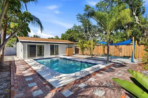 8020 24th Avenue N St Petersburg FL 33710