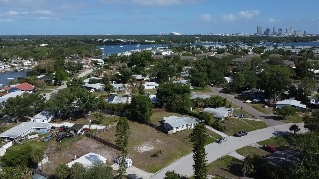 4101 Neptune Drive SE St Petersburg FL 33705