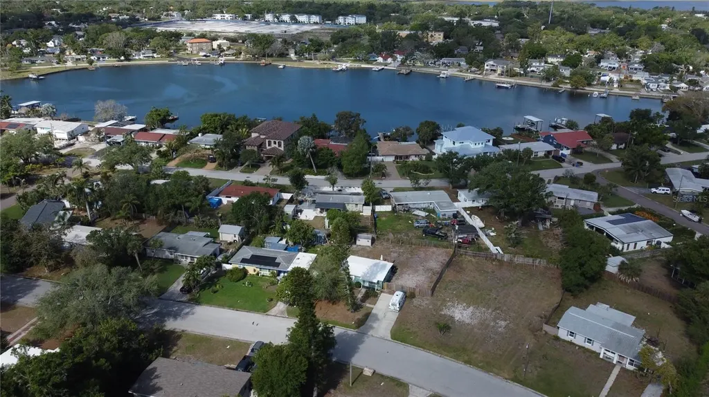 4101 Neptune Drive SE St Petersburg FL 33705