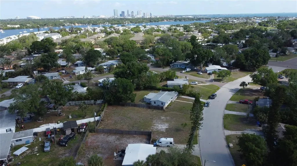 4101 Neptune Drive SE St Petersburg FL 33705
