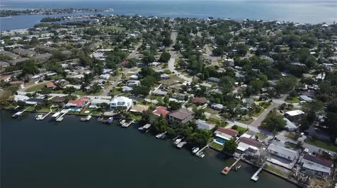 4101 Neptune Drive SE St Petersburg FL 33705
