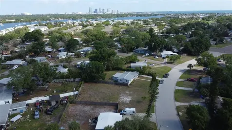 4101 Neptune Drive SE St Petersburg FL 33705
