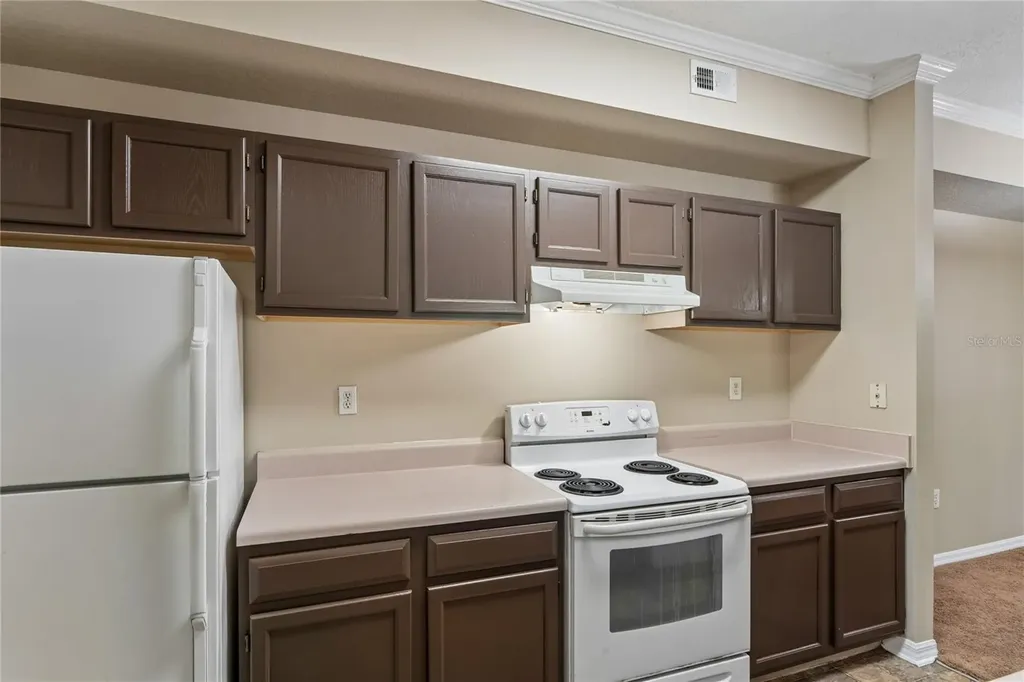5618 Pinnacle Heights Circle Tampa FL 33624