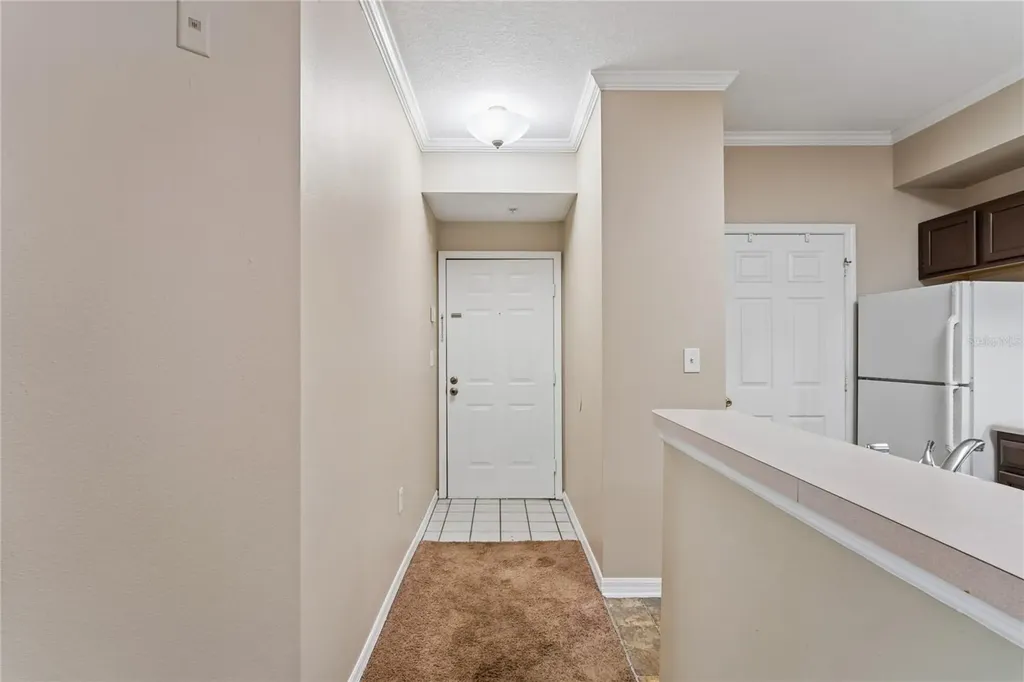 5618 Pinnacle Heights Circle Tampa FL 33624