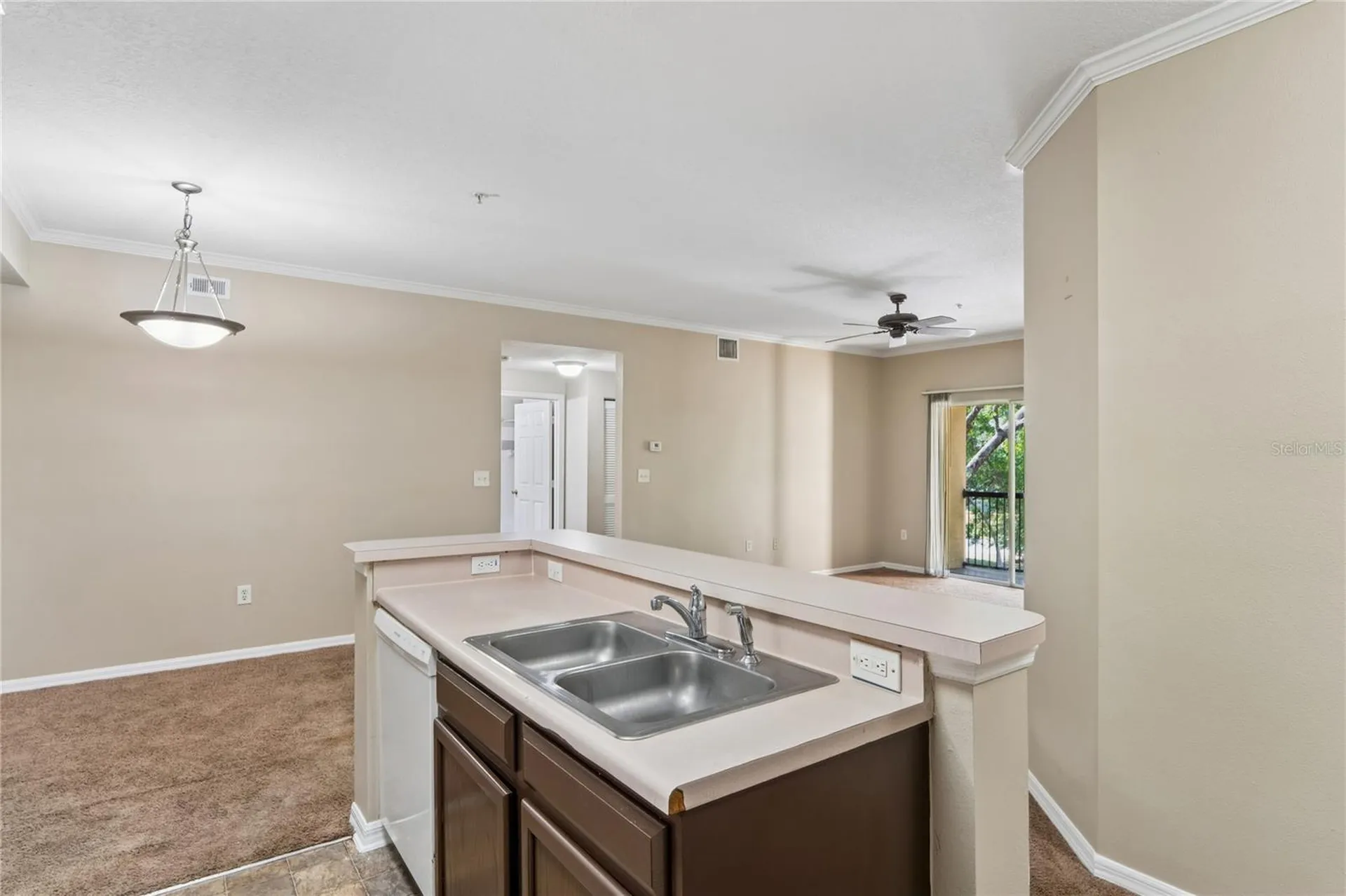 5618 Pinnacle Heights Circle Tampa FL 33624