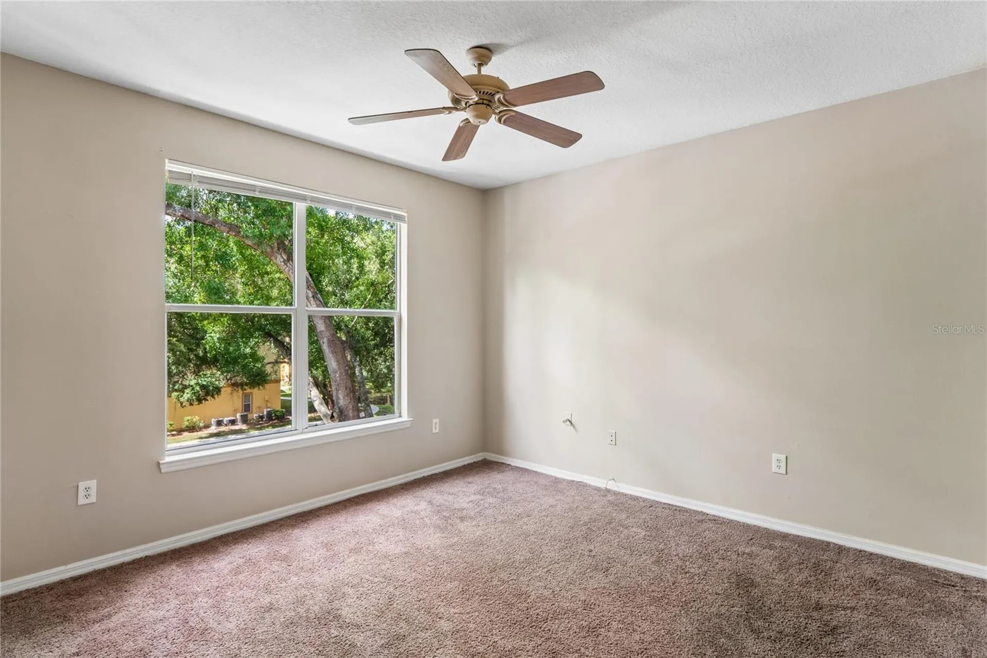 5618 Pinnacle Heights Circle Tampa FL 33624