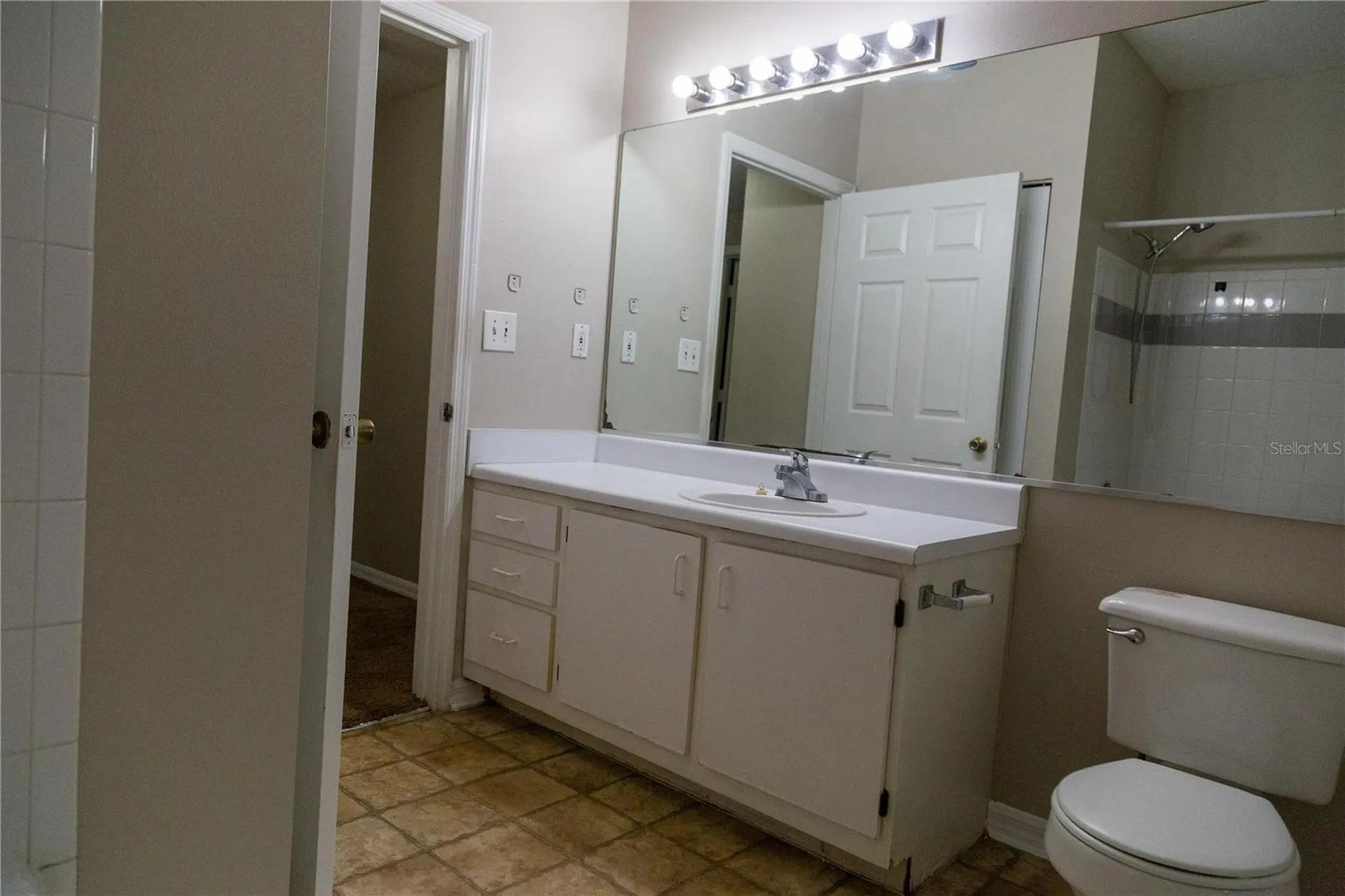 5618 Pinnacle Heights Circle Tampa FL 33624