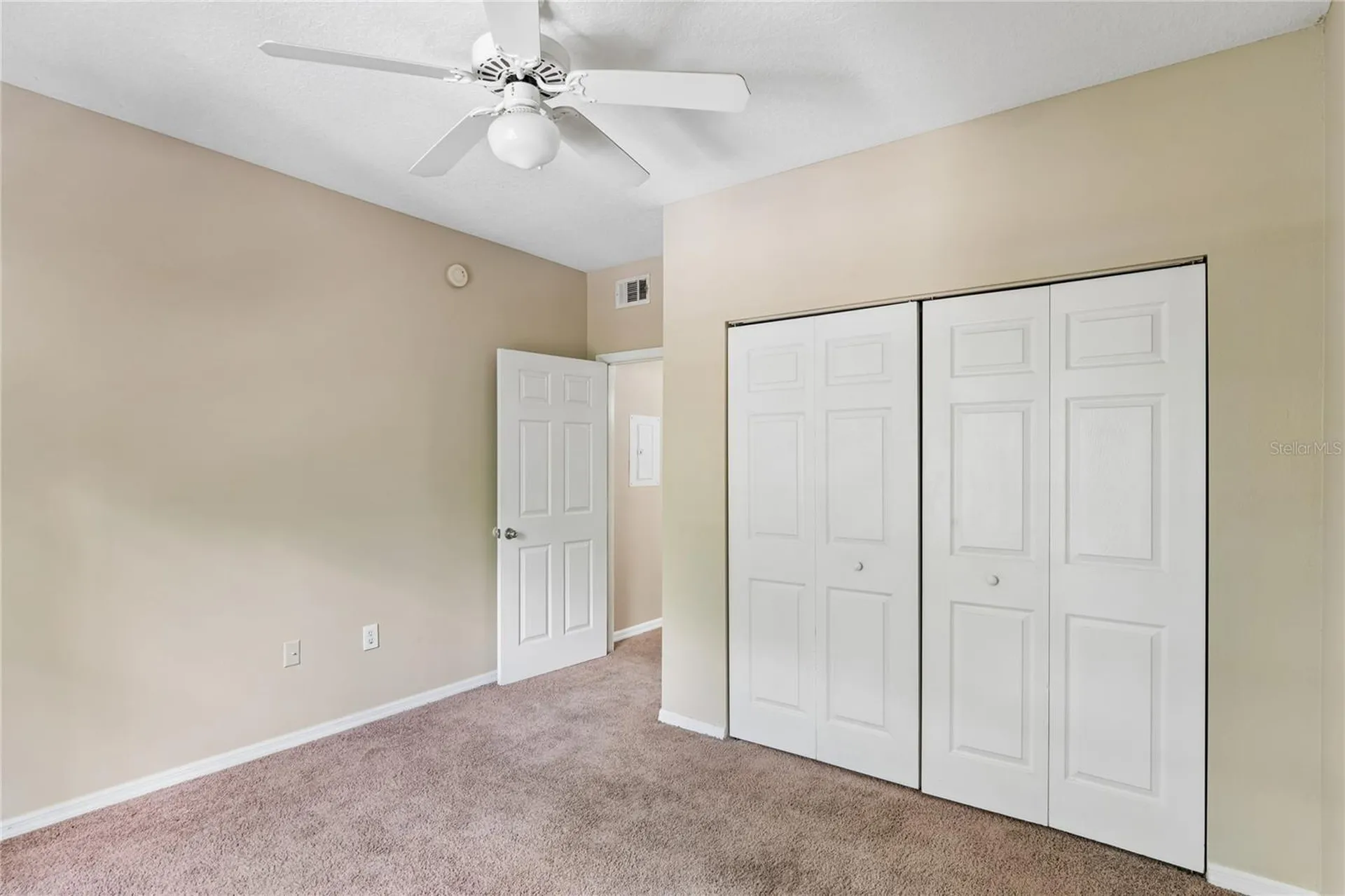 5618 Pinnacle Heights Circle Tampa FL 33624