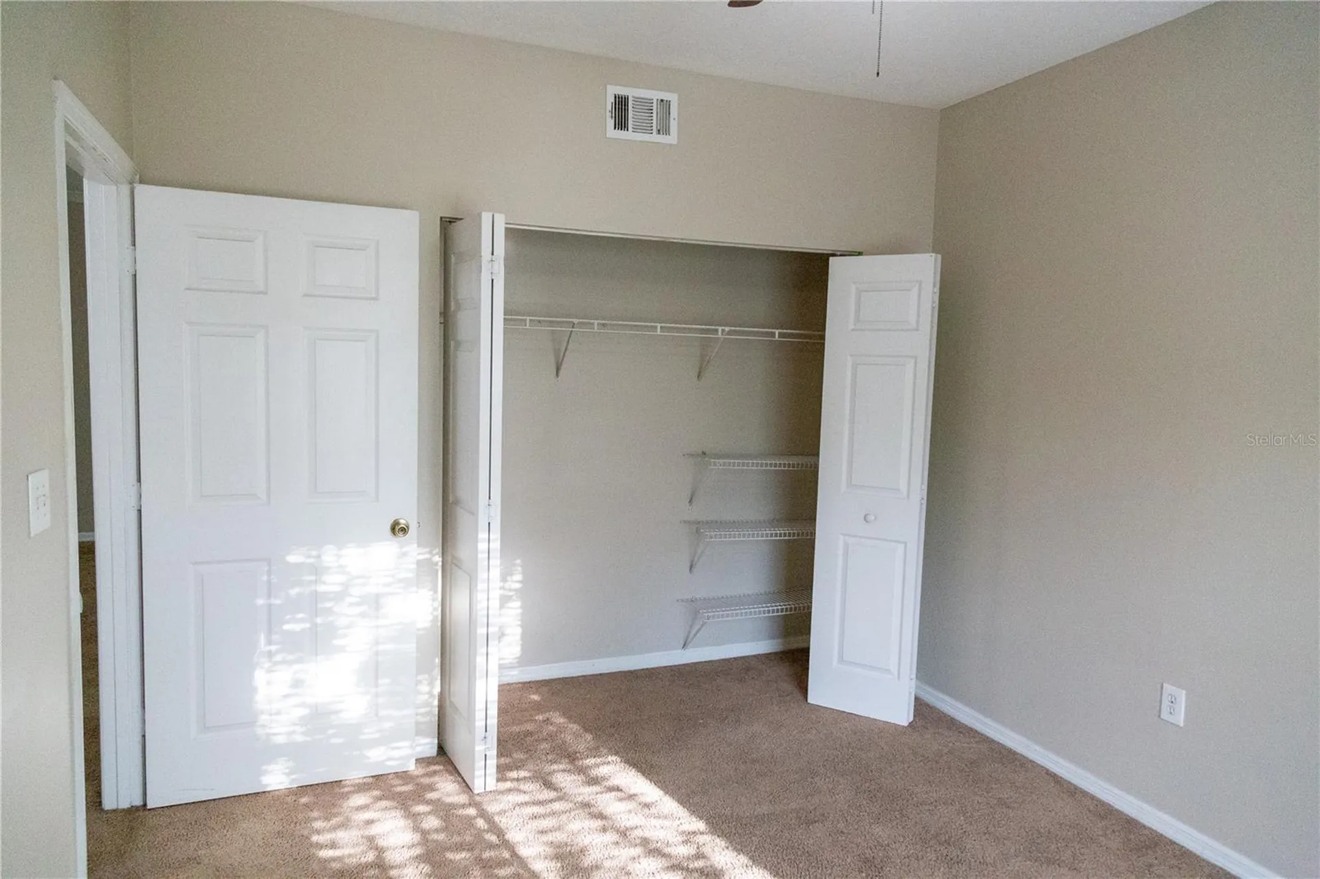5618 Pinnacle Heights Circle Tampa FL 33624