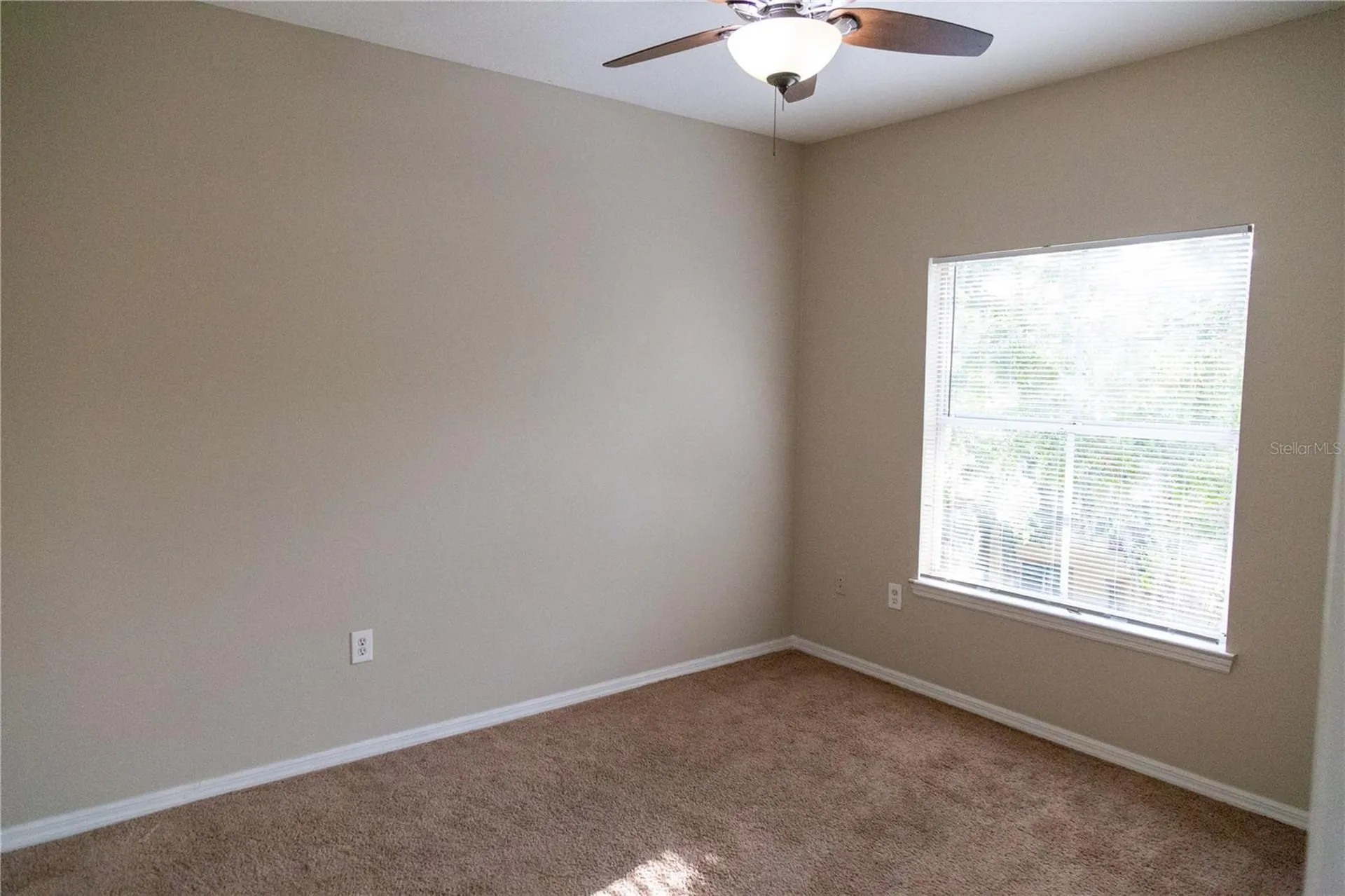 5618 Pinnacle Heights Circle Tampa FL 33624