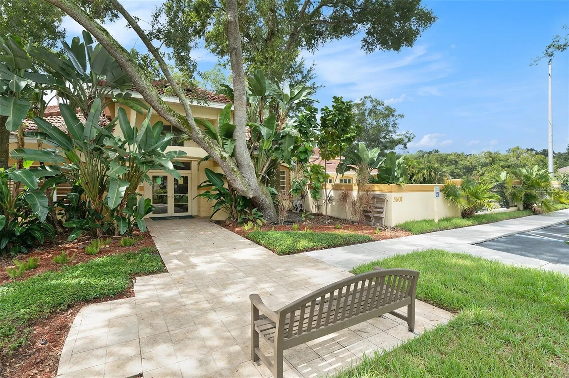 5618 Pinnacle Heights Circle Tampa FL 33624